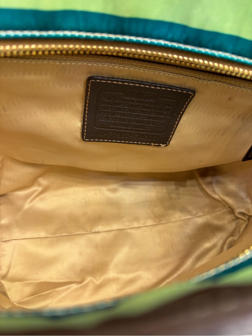 COACH LEGACY Multicolor Striped SATEEN Tote with Gold/ Bronze Trim. 2 Hangtags!! - Picture 13 of 16
